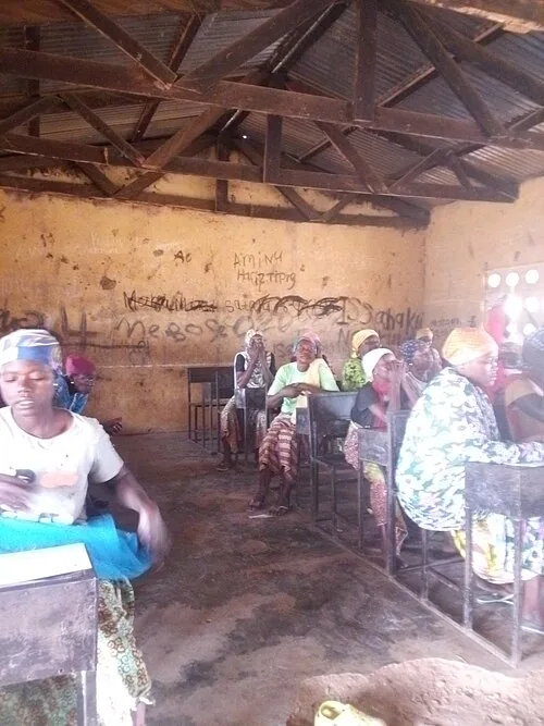 Réunion de femmes à Dikpungni, Ghana